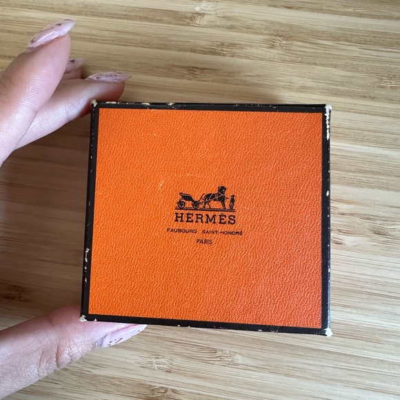 HERMES "Hapi 4": Black, Leather & Gold "H" Logo Wrap Bracelet - Picture 11 of 12